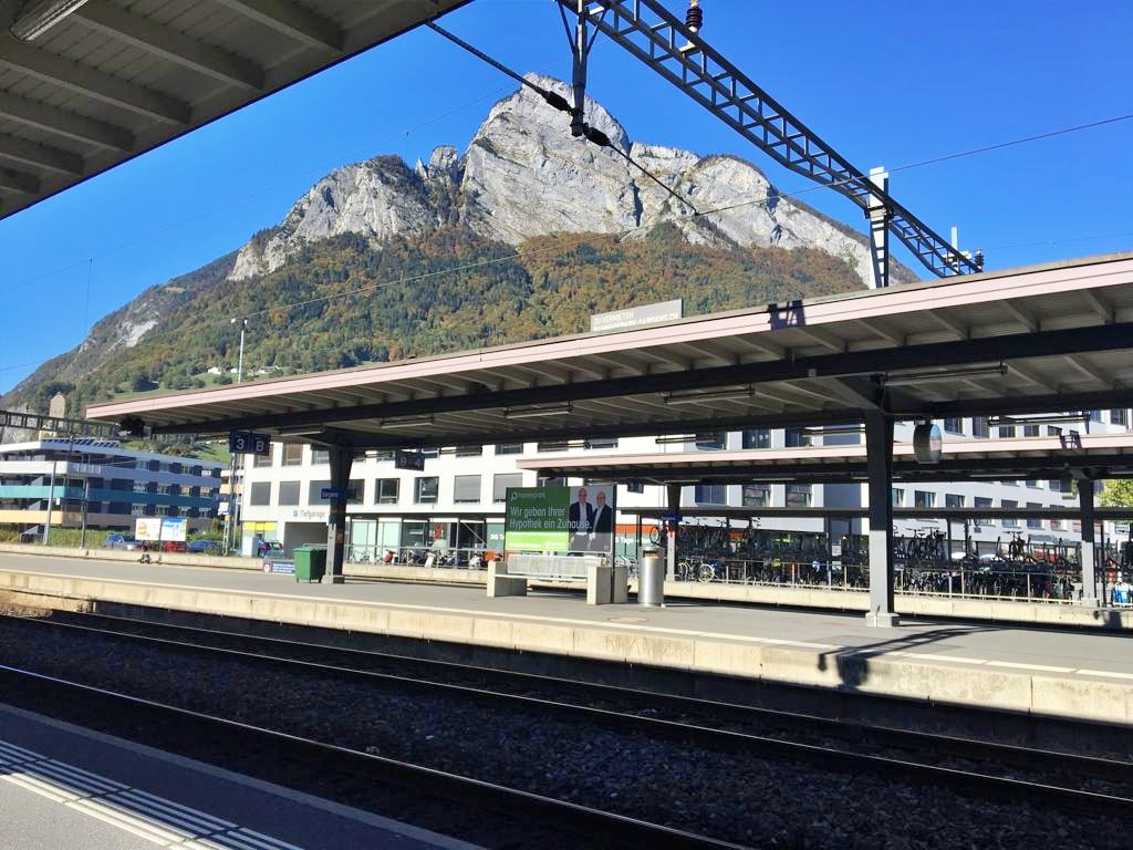 Liechtenstein, um bate e volta a partir de Zurique