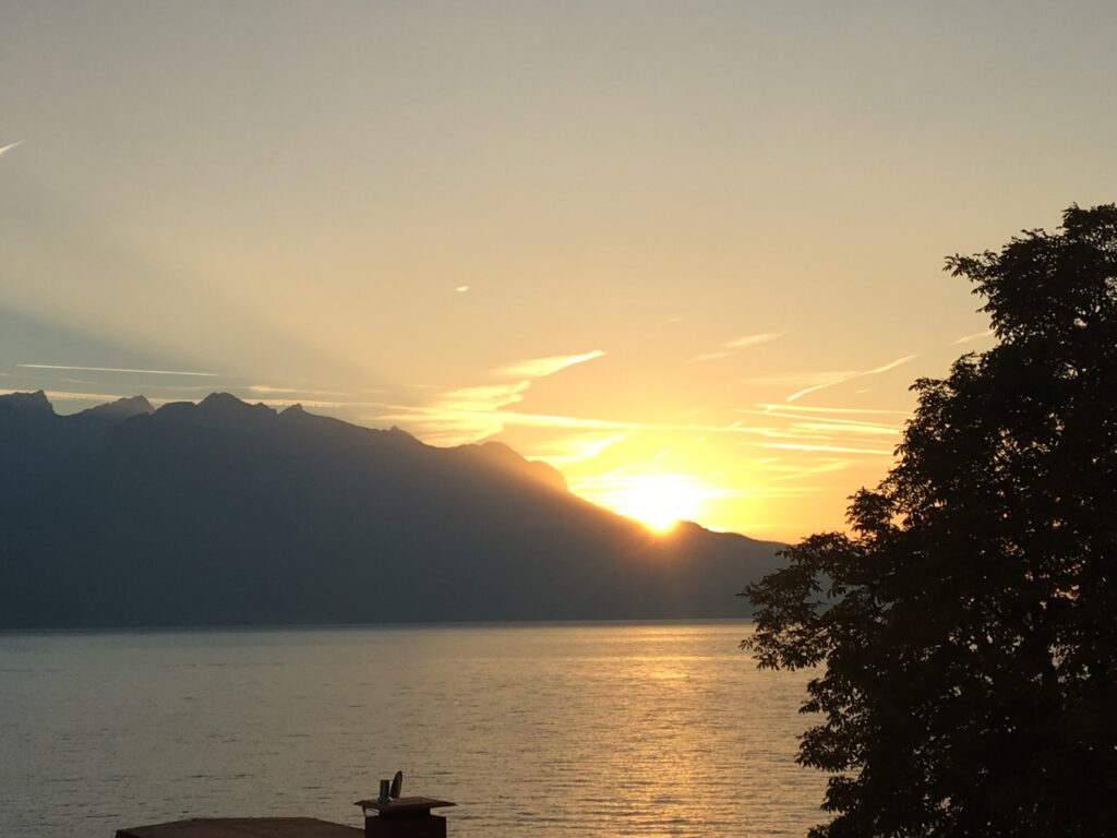 Montreux e seu belíssimo pôr do sol