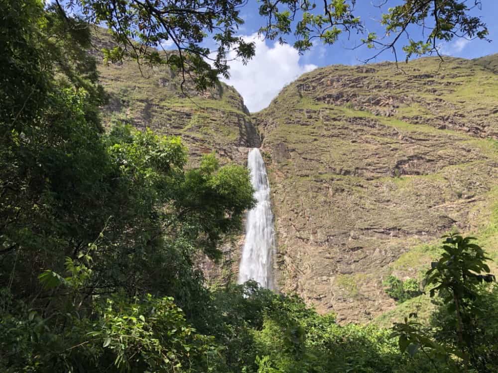 A Cachoeira Casca D'anta é a principal atração do Parque Nacional da Serra da Canastra - Roteiro por baixo