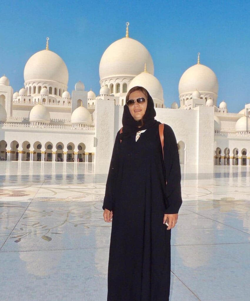 O que fazer na capital dos Emirados Árabes - Conhecer a Grande Mesquita de Abud-Dhabi