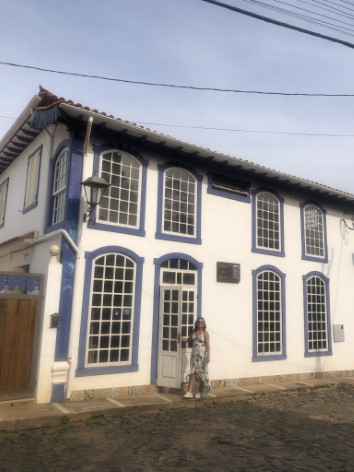 A Pousada Solar das Gerais é um excelente opção de hospedagem em Tiradentes MG. Bem localizada num casarão colonial, fica perto do centro histórico, além de bonita, aconchegante e com maravilhoso café da manhã