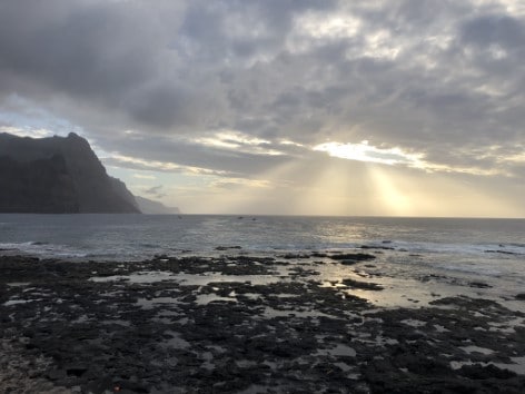 Nosso segundo dia de roteiro na Ilha de Santo Antão foi explorando a Ilha. Montanhas, vales, região litorânea, cultura e gastronomia