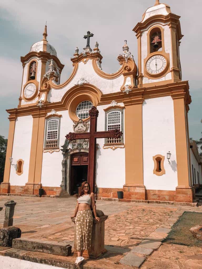 Tiradentes MG possui tesouros em sua arquitetura colonial, igrejas com traços barrocos e faz parte da história do Brasil