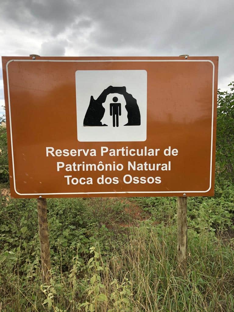 Ourolândia, conhecida como a cidade do mármore Bege Bahia, está localizada no Piemonte da Chapada Diamantina Norte, no sertão da Bahia.