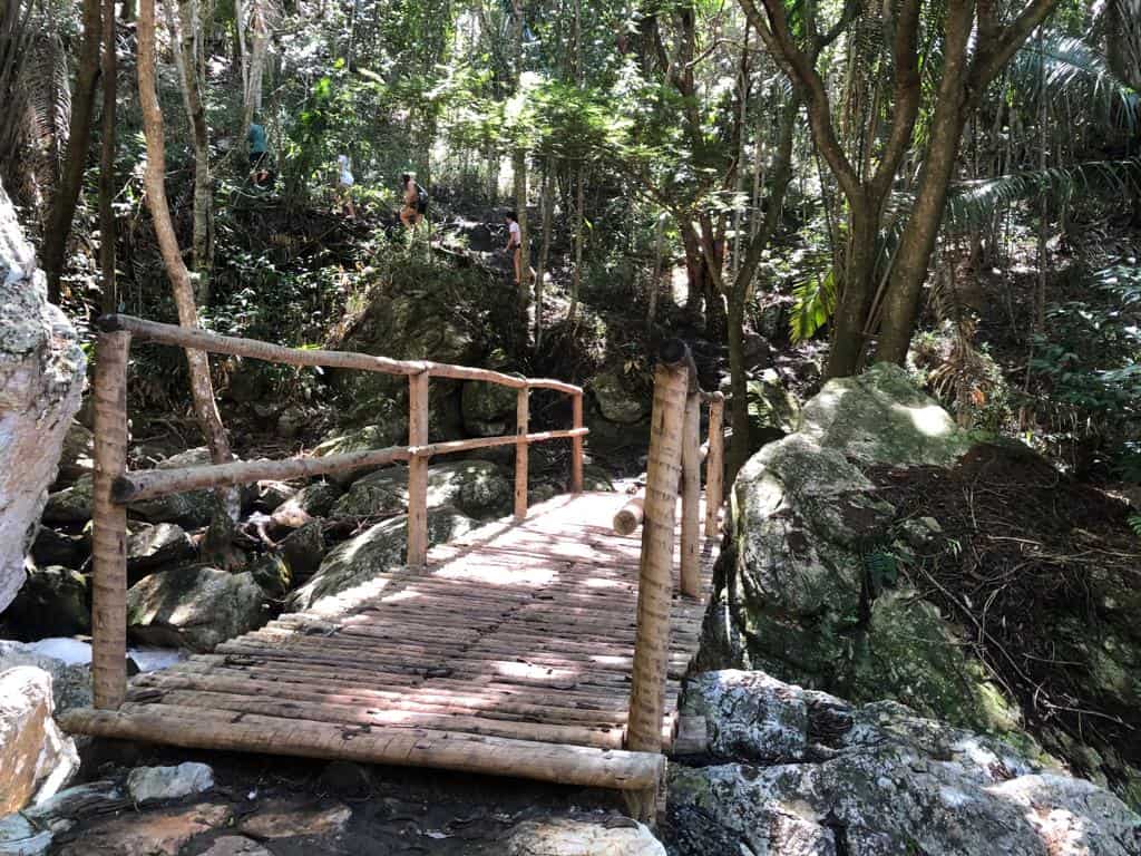 A Cachoeira Véu de Noiva é o destaque de Itaitu na região de Jacobina Ba