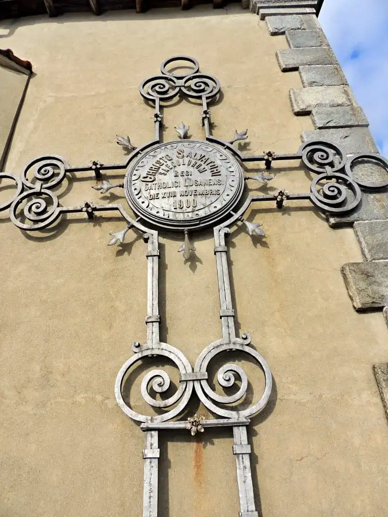 Cruz na Igreja San Salvatore