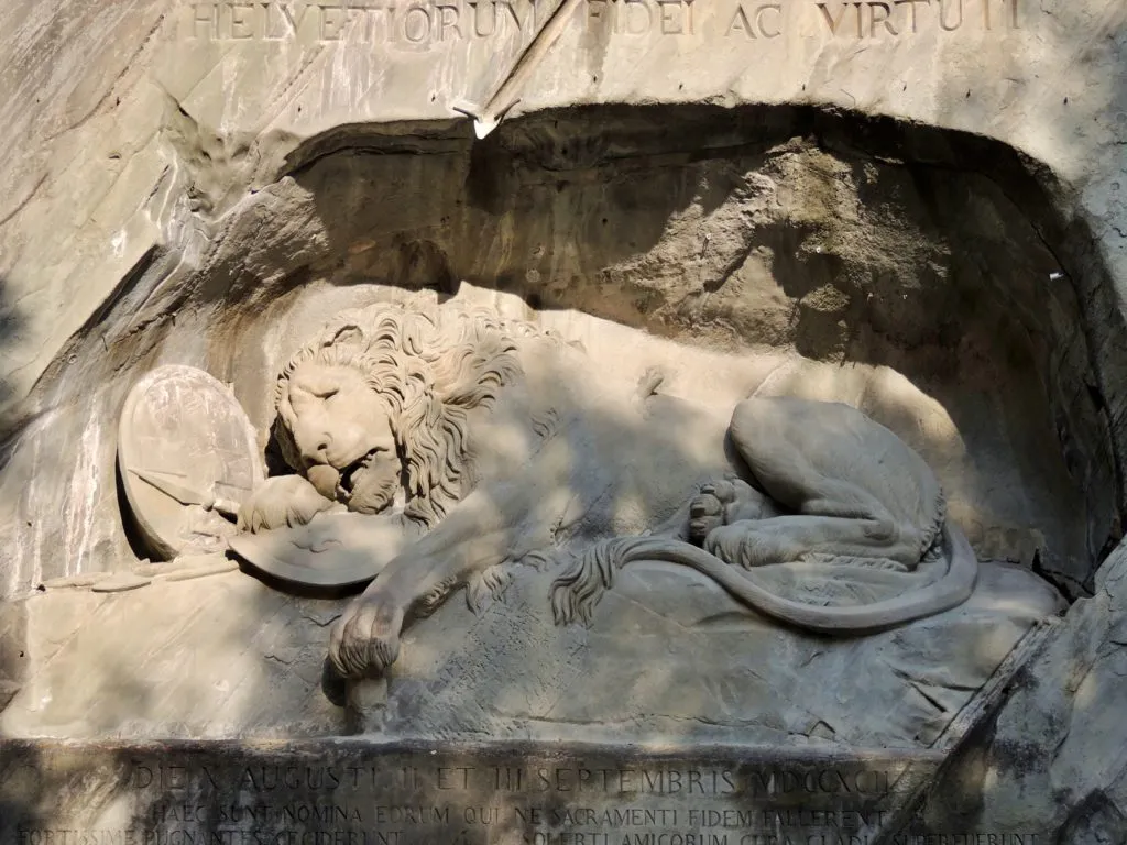 Löwendenkmal – Monumento do Leão de Lucerna