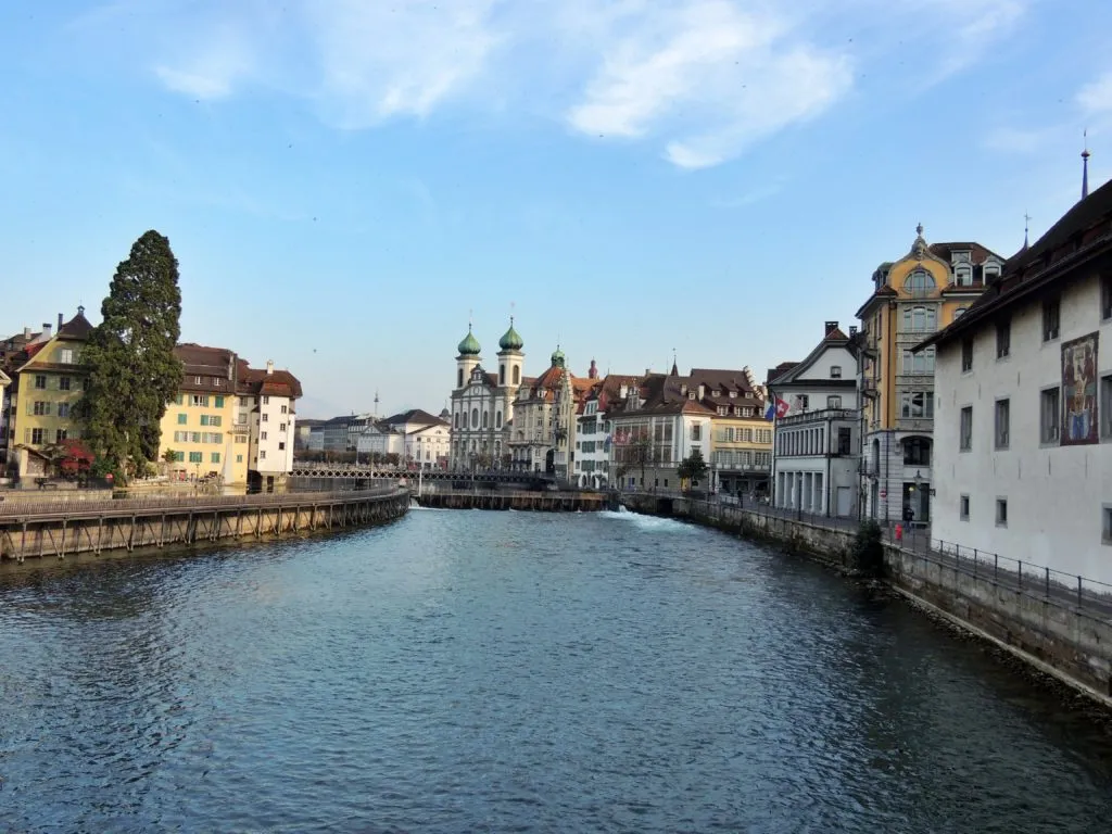 Jesuitenkirche (Igreja Jesuíta) - uma das atrações maravilhosas de Lucerna