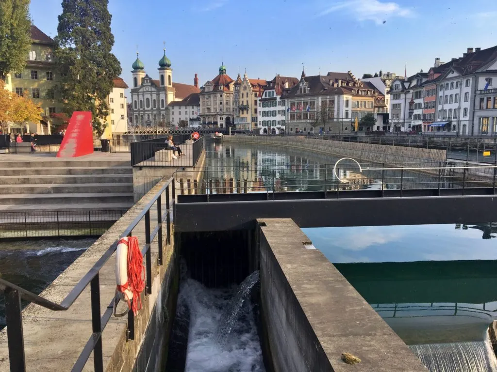 Barragem de Lucerna - Encontra-se bem no centro histórico