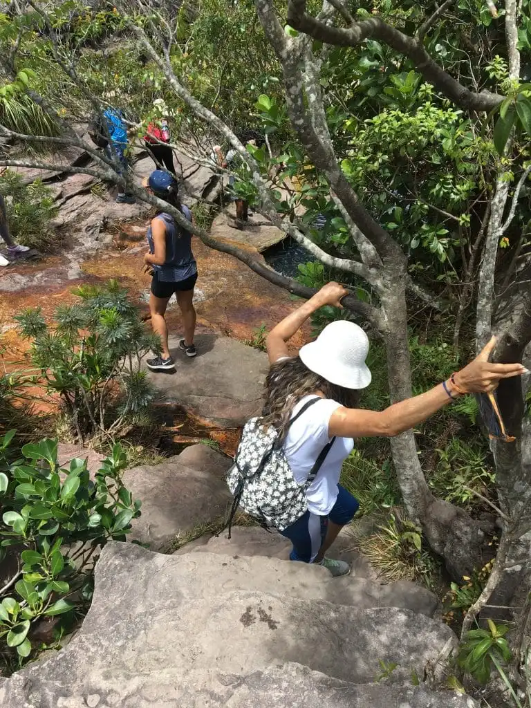Trilha para Cachoeira de Águas Claras e Morrão