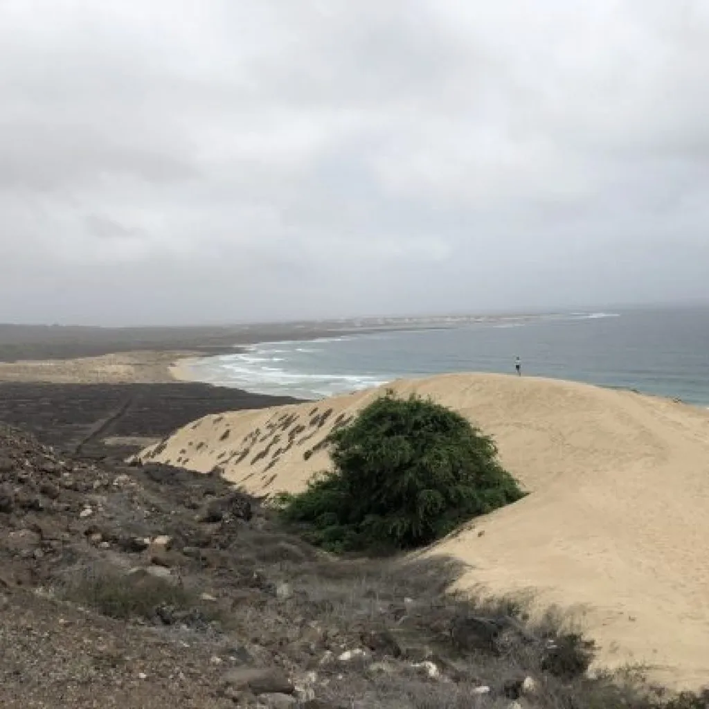 Explorando a Ilha de São Vicente - Praia Grande
