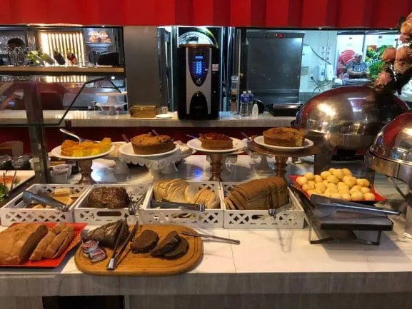 Café da Manhã no Hotel Girassol Plaza em Palmas - Tocatins