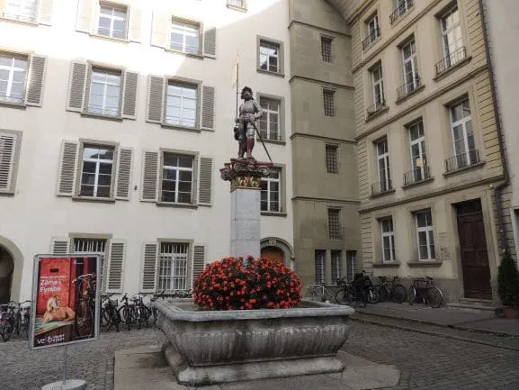 Fonte Vennerbrunnen - venner é o título que se dava a um militar-político na Suíça medieval.