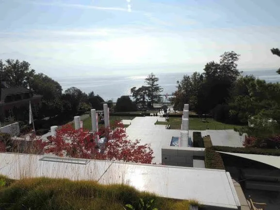 Lago Léman visto do Tom Café no Museu Olímpico de Lausanne