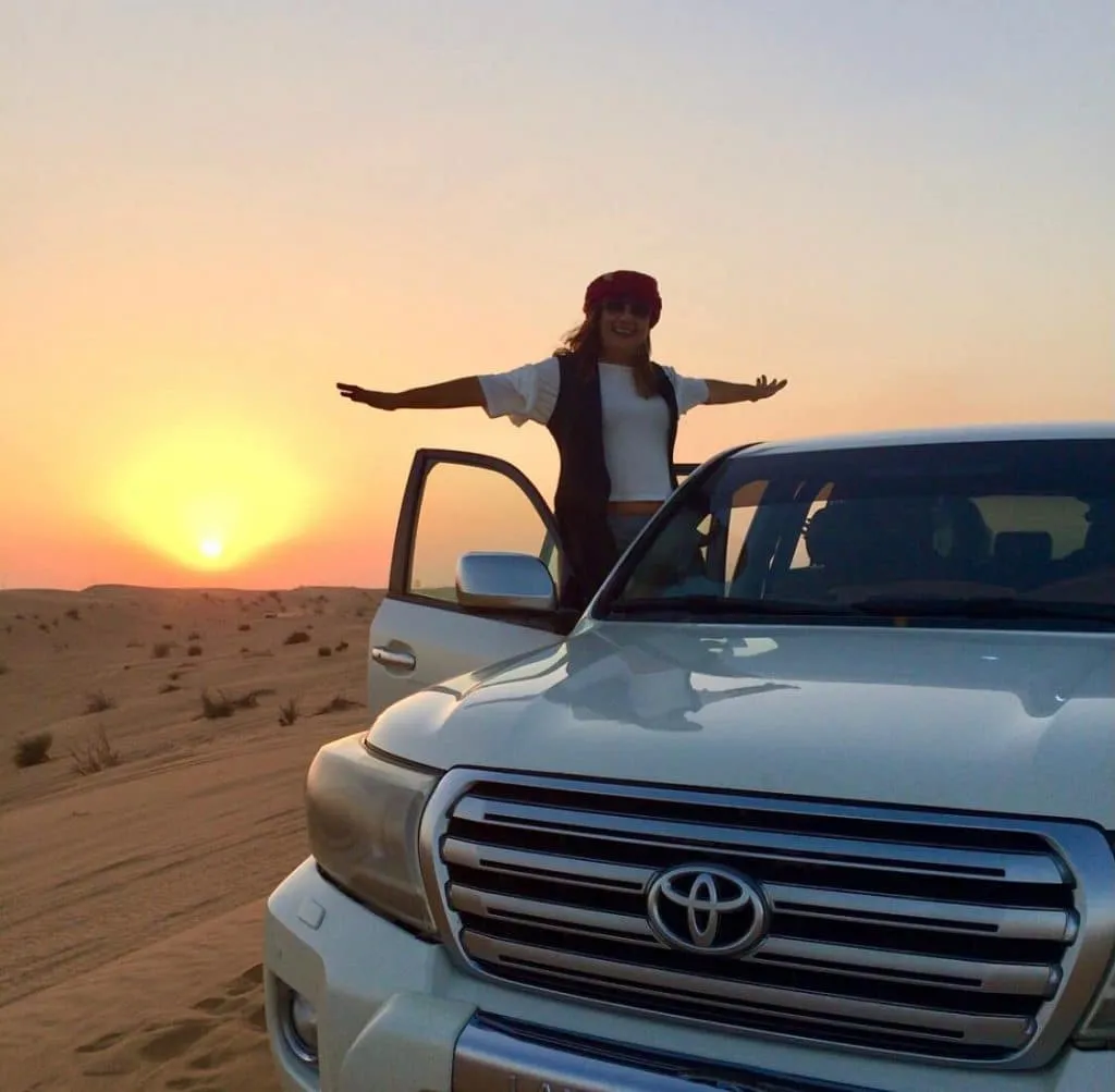 Safari no Deserto de Dubai é um passeio imperdível para quem vai aos Emirados Árabes