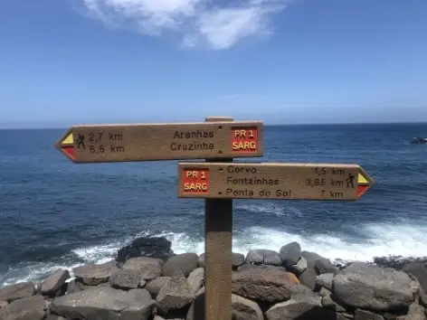 Uma grande atração da Ilha de Santo Antão em Cabo Verde são as trilhas nas montanha. E a trilha de Cruzinha da Garça a Fontainhas é imperdível