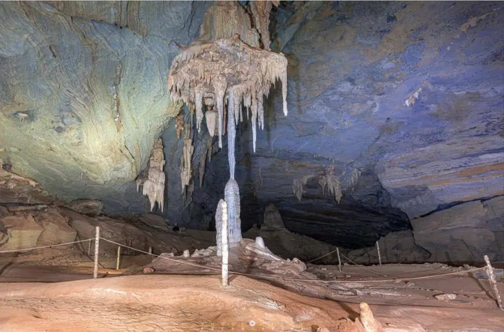 Lençóis Bahia, a 418 km de Salvador, é certamente a cidade mais conhecida da Chapada Diamantina. Venha conhecer aqui as atrações daquela região.