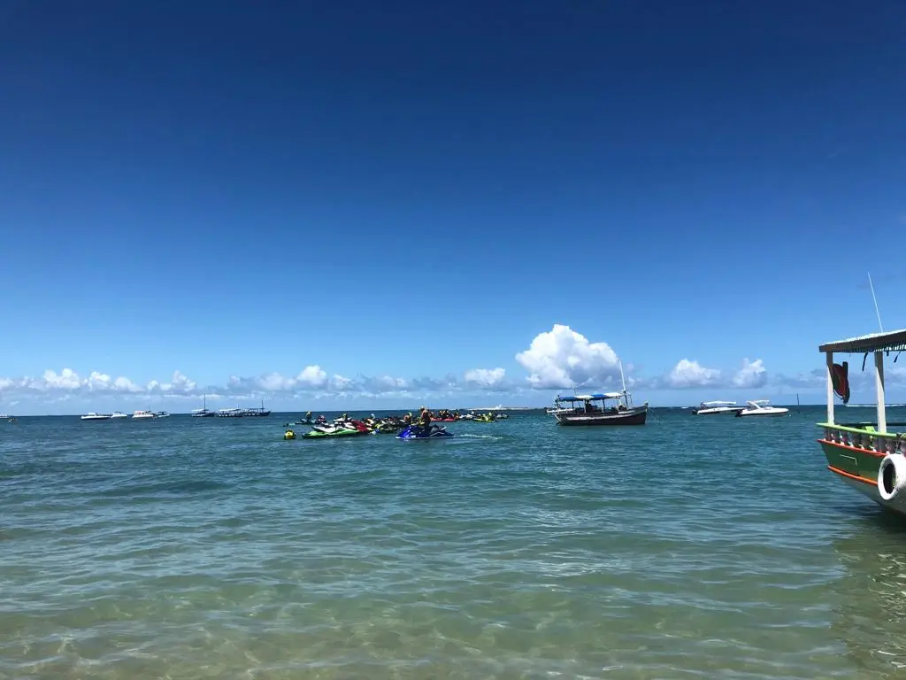 Morro de São Paulo, localizada na a Ilha de Tinharé na Bahia, é daqueles destinos que você vai uma vez, se apaixona e volta sempre que pode