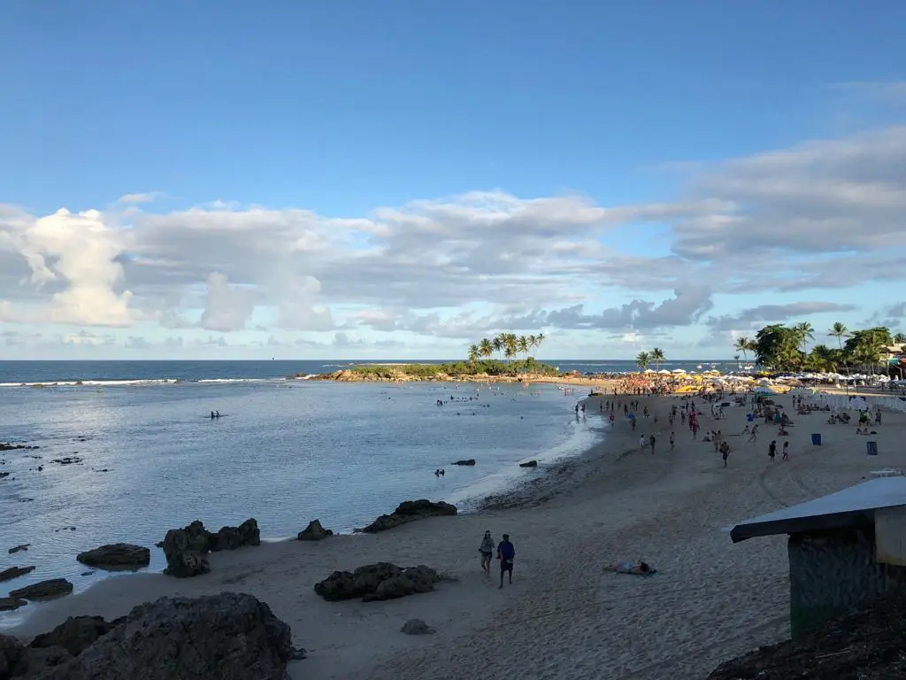 Morro de São Paulo, localizada na a Ilha de Tinharé na Bahia, é daqueles destinos que você vai uma vez, se apaixona e volta sempre que pode