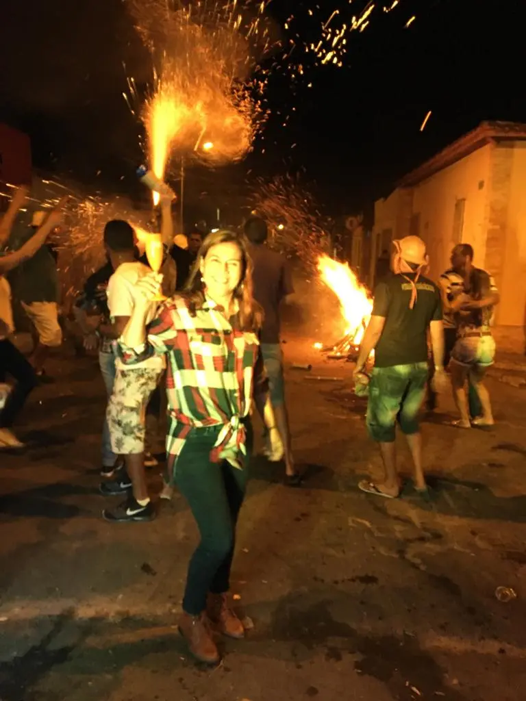 Festas Juninas são comemorações que acontecem no mês de junho principalmente, no Nordeste. São elas: Santo Antônio, São João e São Pedro