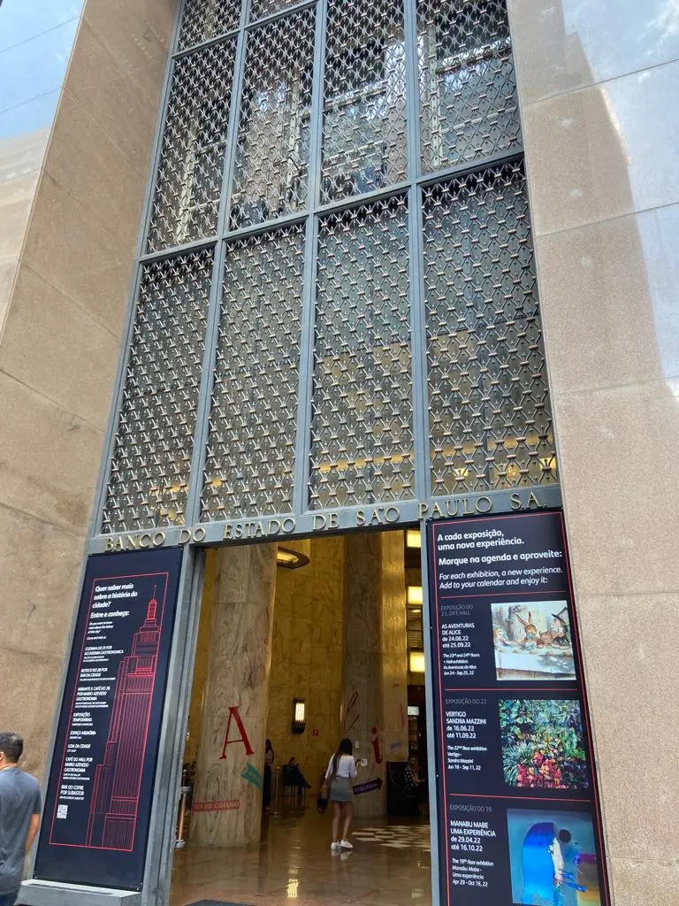 15 passeios gratuitos (ou quase) em São Paulo para você se conhecer e se encantar com a cultura e diversidade da maior cidade do Brasil - Centro de São Paulo - Farol Santander